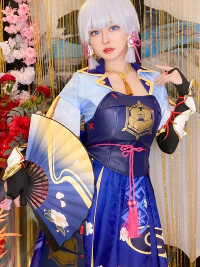 Arty Huang (Arty亚缇) cosplay Ayaka Kamisato – Genshin Impact