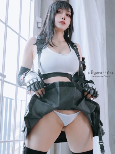 Byoru (ビョル) cosplay Tifa Lockhart – Final Fantasy