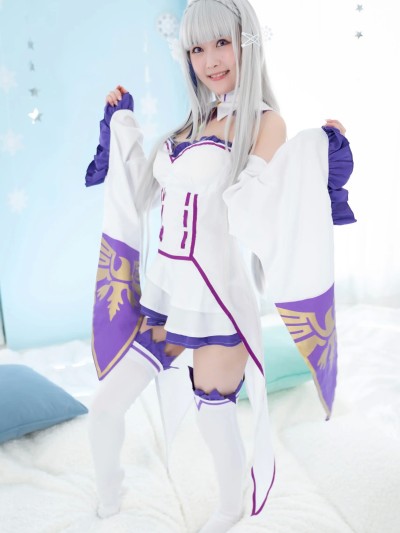 Cospuri – Ria Kurumi cosplay Emilia – Re:Zero