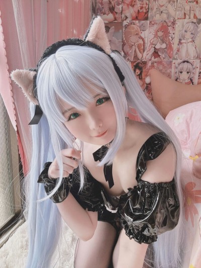 Xidaidai (喜呆呆) cosplay HMS Janus – Azur Lane