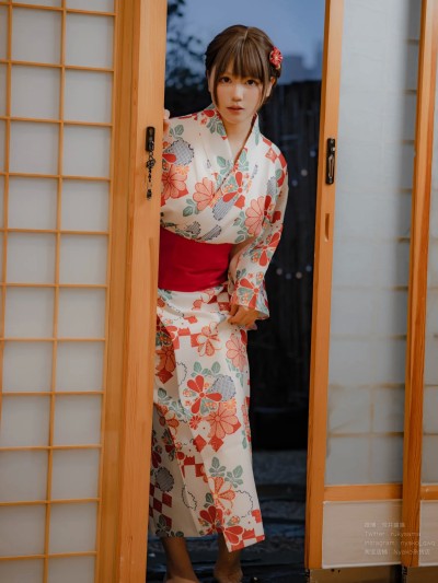 Nyako (喵子) – Kimono