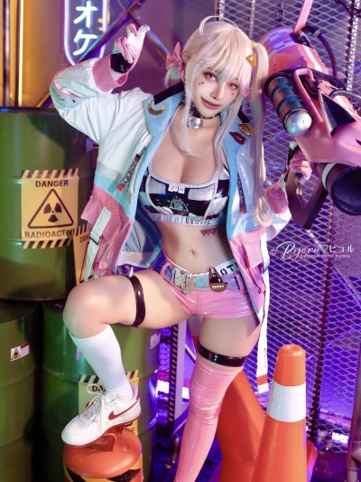 Byoru (ビョル) cosplay Jackal – NIKKE