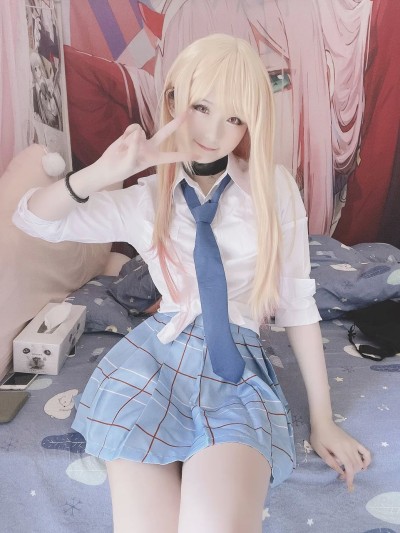 Xidaidai (喜呆呆) cosplay Marin Kitagawa – Sono Bisque Doll