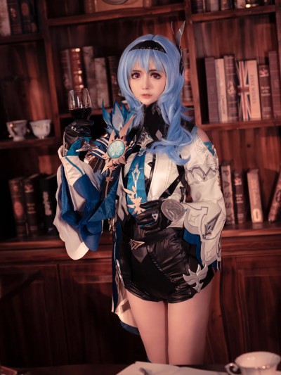 SleeppyLee1 (小礼好困) cosplay Eula – Genshin Impact