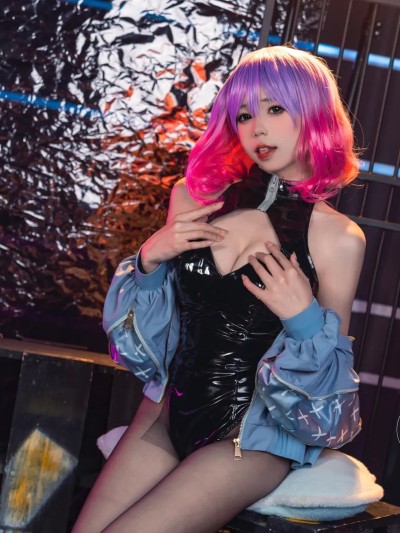 咬一口兔娘ovo (Yaokoututu) cosplay Luna – Cyberpunk