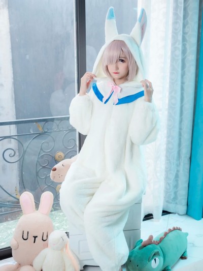 Kuuko W cosplay Mashu Kyrielight – Fate/Grand Order