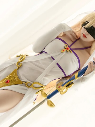 Kokurachiyo (小仓千代w) cosplay Sword Maiden – Goblin Slayer