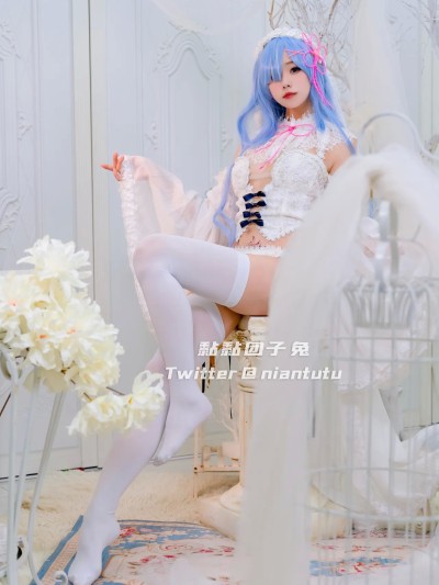 Yaokoututu (黏黏团子兔) cosplay Rem Bride – Re:Zero