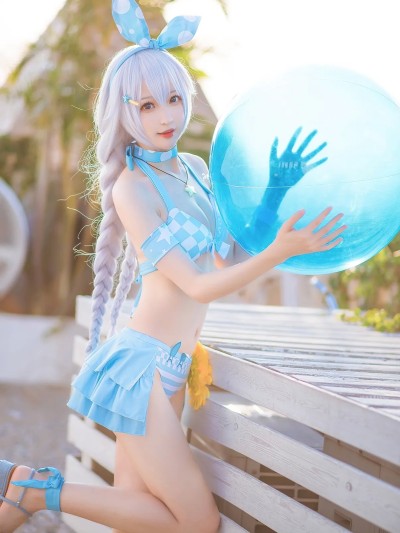 Messie Huang cosplay Kiana Swimsuit – Honkai Impact 3