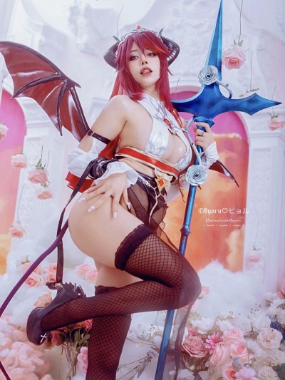 Byoru cosplay Rosaria – Genshin Impact