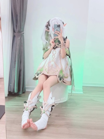 Kuuko W cosplay Nahida Selfie – Genshin Impact