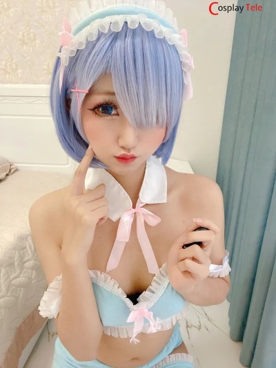 Kuuko W cosplay Rem – Re:Zero