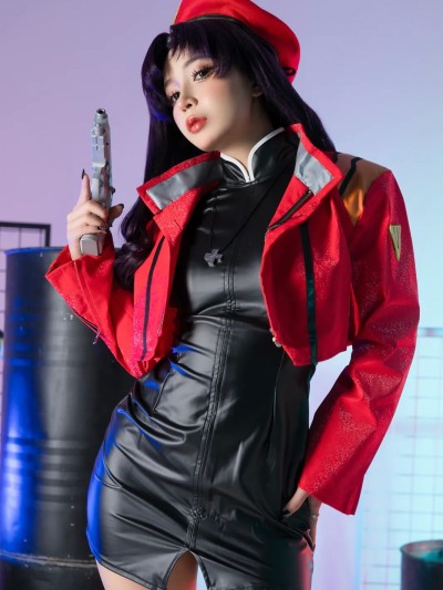 Umeko J cosplay Misato Katsuragi – Evangelion