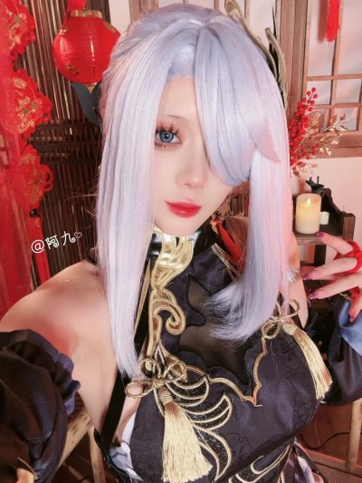 九言 (Jiu Yan) cosplay Shenhe Lunar New Year – Genshin Impact