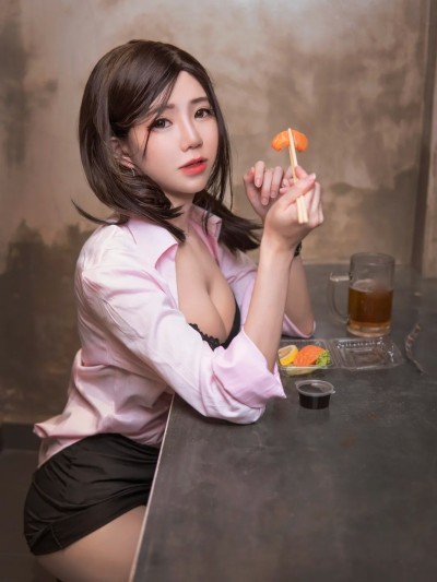 Sally Dorasnow (Sally多啦雪) cosplay Airi Gotou – Higehiro