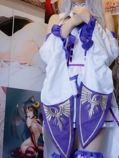 少女映画 (Shojo eiga) cosplay Emilia – Re:Zero