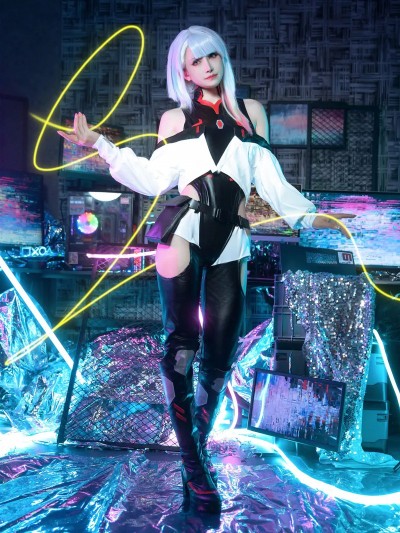 鹿八岁baby (baby-LuLu) cosplay Lucy – Cyberpunk