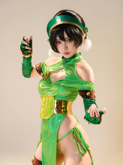Umeko J cosplay Toph Beifong – Avatar