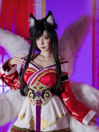Umeko J cosplay Ahri – League of Legends