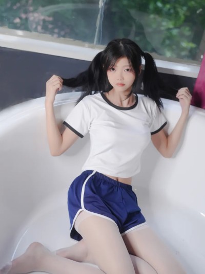 紧急企划 (Junji qihua) – Gymnastics Uniform