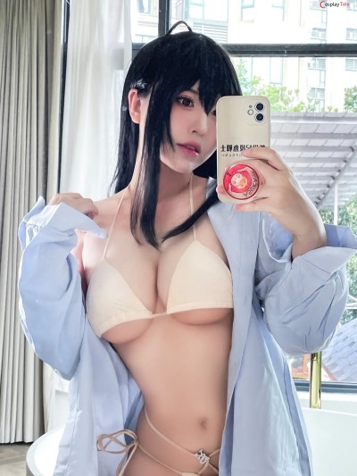 Banbanko (半半子) cosplay Taihou Swimsuit – Azur Lane
