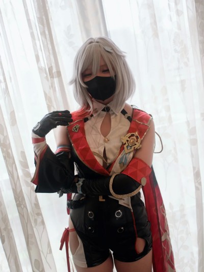 少女映画 (Shojo eiga) cosplay Topaz – Honkai:Star Rail