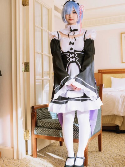 生駒ちゃん (Ikoma-chan) cosplay Rem – Re:Zero