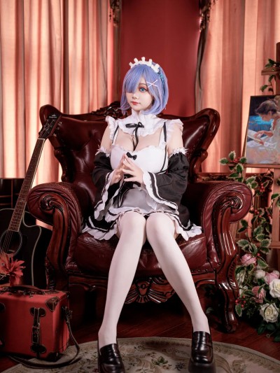 阿雪雪 (axuexue yuki) cosplay Rem – Re:Zero