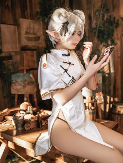 拖拉大王 (Tuola Dawang) cosplay Frieren Cheongsam – Sousou no Frieren